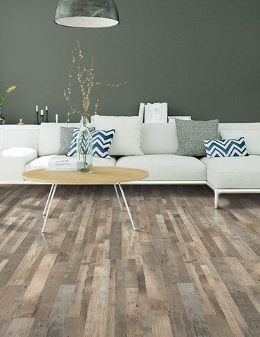 Laminate floor installation in Oak Grove MO from Blue Springs Carpet & Tile