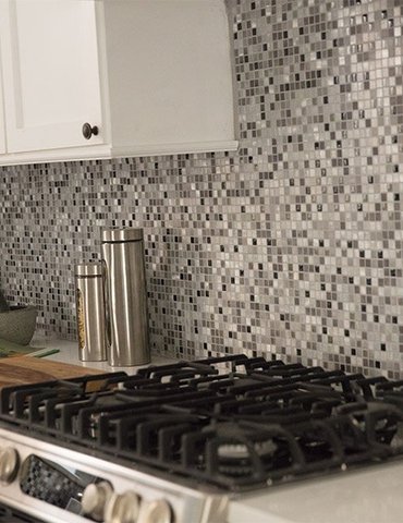 Custom tile backsplash in Grain Valley MO from Blue Springs Carpet & Tile